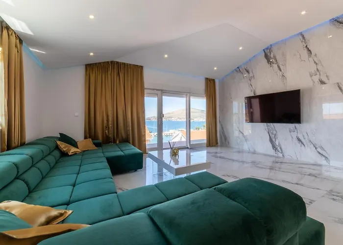 贝斯克公寓 * 特罗吉尔