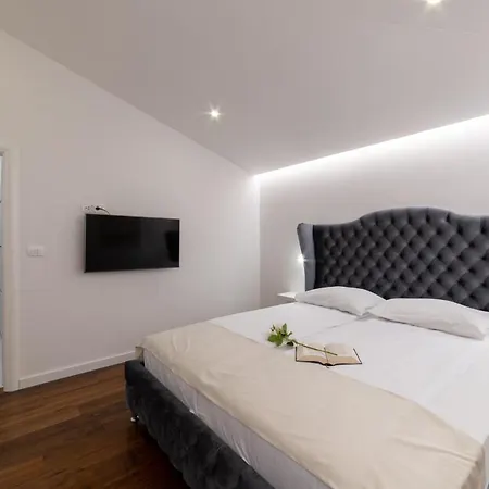 Besker Apartman *