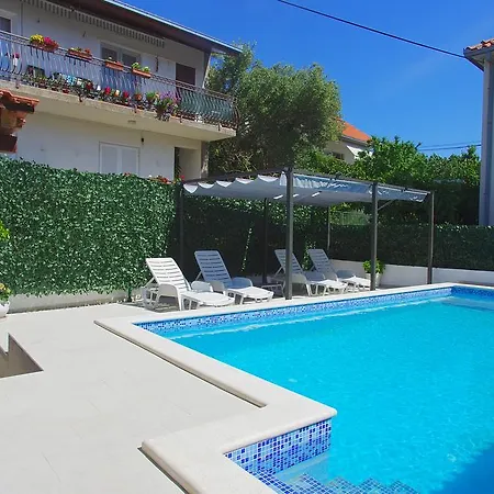 Besker Apartman